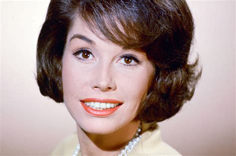 Tyler moore - Mary Tyler Moore was already well known to television viewers for her role on The Dick Van Dyke Show (1961–66) when she starred in The Mary Tyler Moore Show as Mary Richards, a single, 30-something woman trying to “make it on her own.” At the outset of the series, Mary, having been jilted by her fiancé, relocates to Minneapolis, …